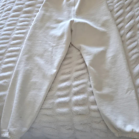 Fear of God Cream Sweatpants - Picture 4 of 6